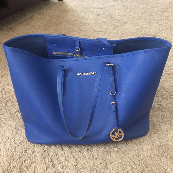 💙Authentic Large Blue Michael Kors Bag!💙