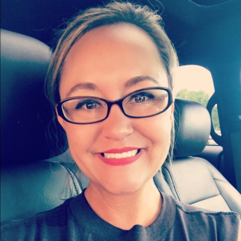 Meet your Posher, Nicole