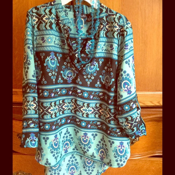Cute Blue and black Blouse ! 😻
