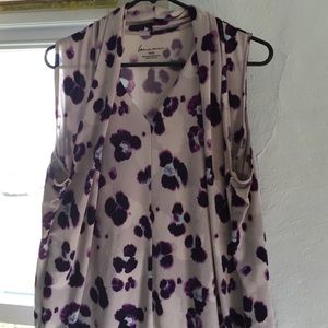 Beautiful sleeveless top. Size 18/20