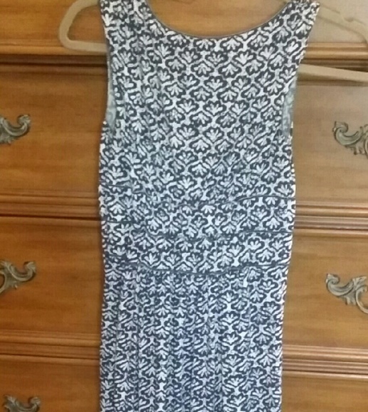 Dress - Picture 4 of 4