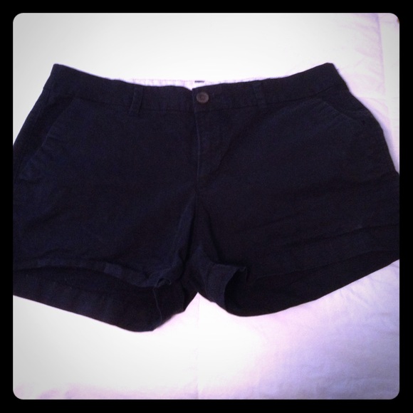 Black old navy shorts
