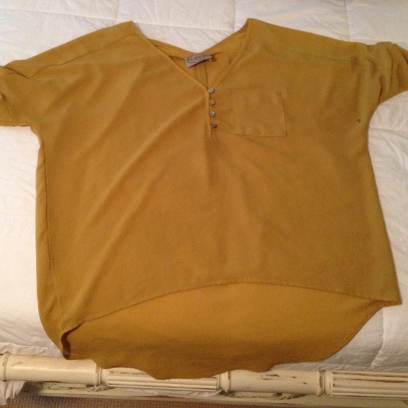 Flowy yellow shirt