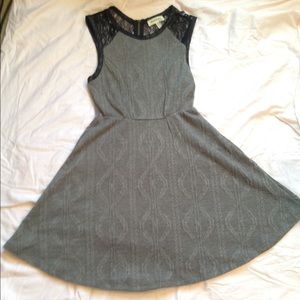 Monteau Medium grey and black dress