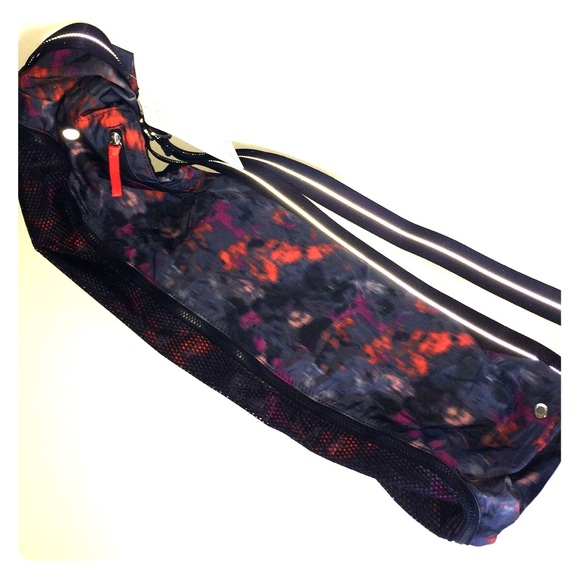 Lululemon yoga drishti mat tote