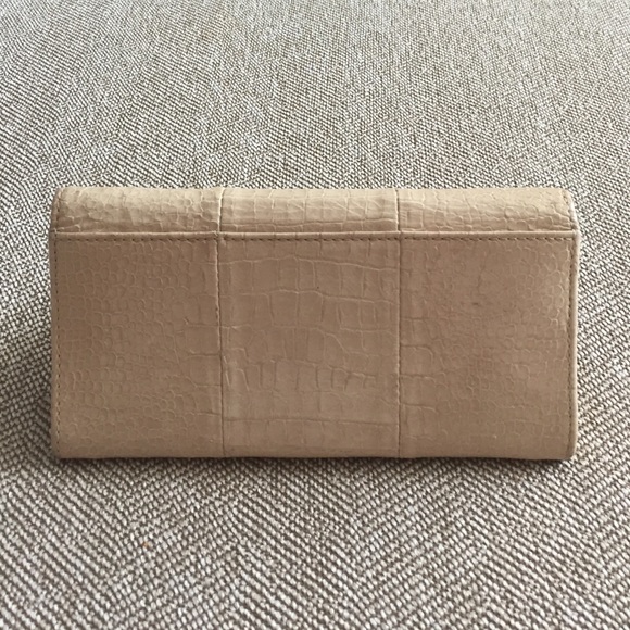 Coach wallet. - Picture 2 of 4