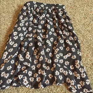 Flower Dotted Skirt
