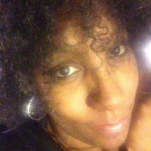 Meet your Posher, Dawnette