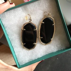 Kendra Scott Danielle earrings