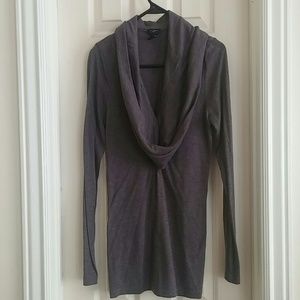 Ann Taylor Grey scoop neck shirt