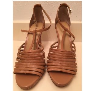 Antonio Melani tan heels
