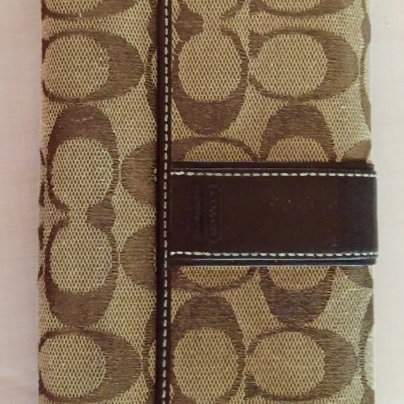 Authentic Coach Wallet