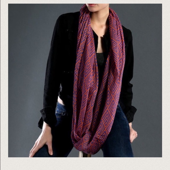 🍂LAST ONE LIGHTWEIGHT INFINITY SCARF - Picture 2 of 3