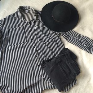 Black and white American Appeal blouse