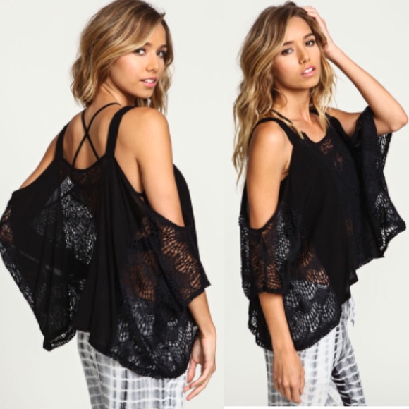 ✨FLASH SALE✨ Off The Shoulder Crochet Top - Picture 2 of 4