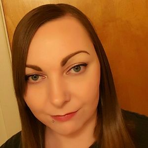 Meet your Posher, Briana