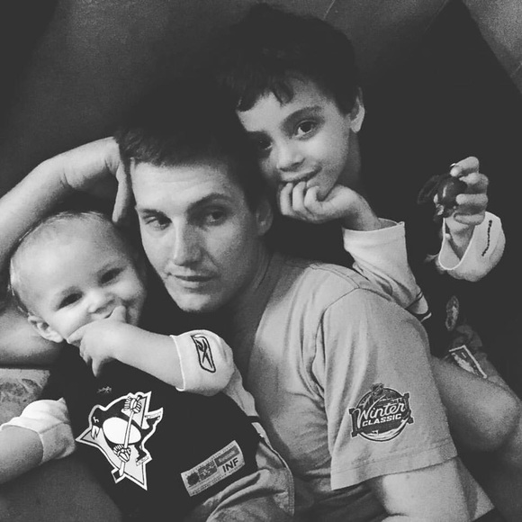 Meet your Posher, Christina - Picture 2 of 2