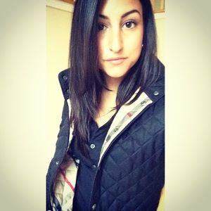 Meet your Posher, Stephanie