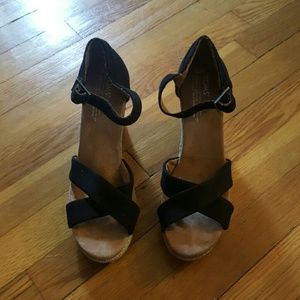 Gently worn toms wedge