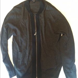Men's Gap sweater