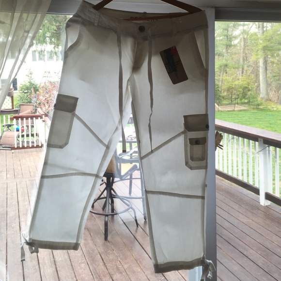 Capri Pants NWT solid white w/vertical pin stripe - Picture 3 of 3