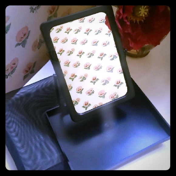 Mary Kay Mirror with carrying bag