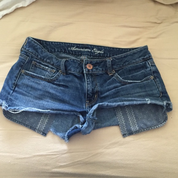 Very cute Americans eagle jean shorts