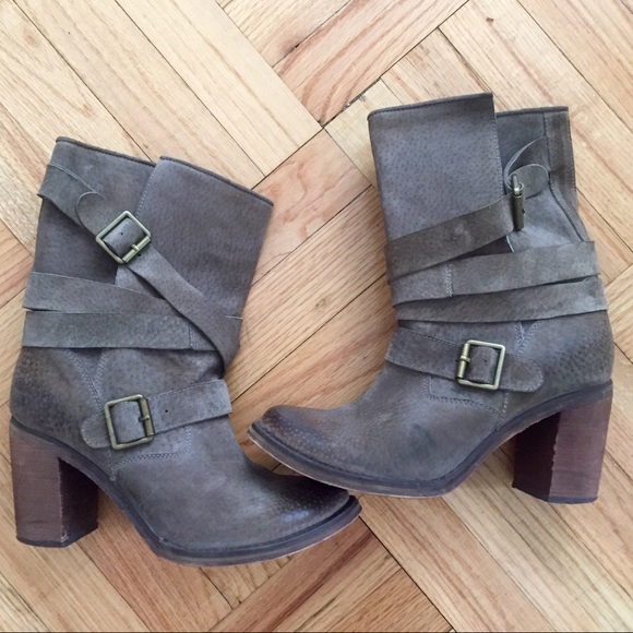 Jeffrey Campbell France heeled bootie