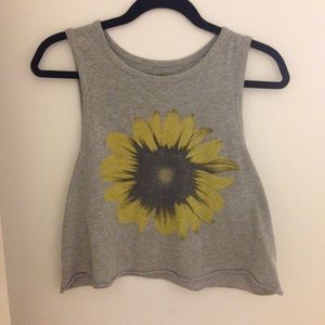 a gray muscle crop top
