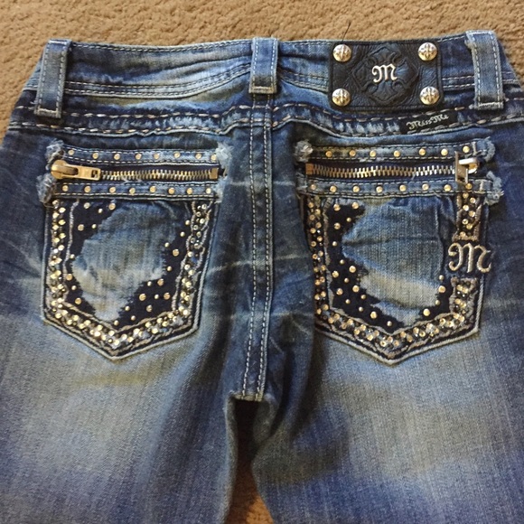 26 X 30 miss me jeans in excellent condition