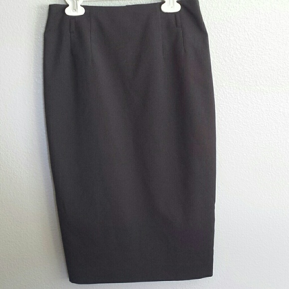 Black pencil skirt