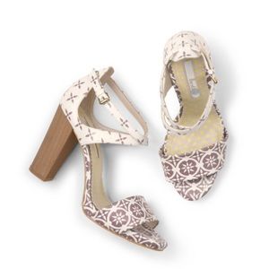 🌈 PM EDITOR PICK!!! 🌈 NIB Boden Heels