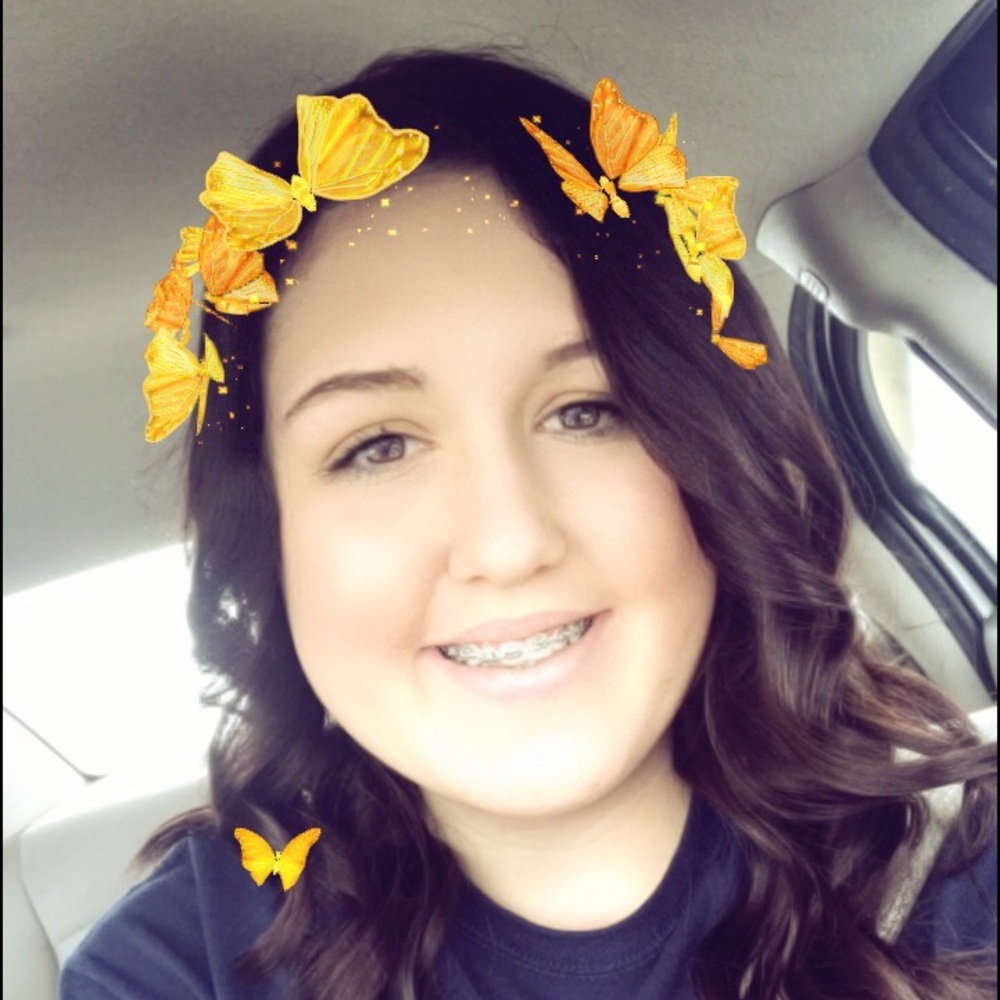 Meet your Posher, Olivia