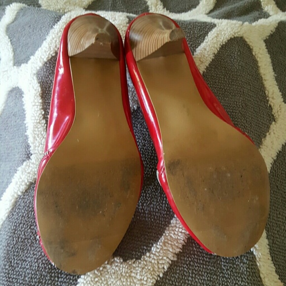 Heels - Picture 2 of 2