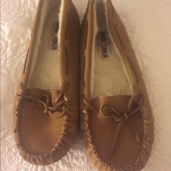 Cognac Minnetonka sz7, virtually new moccasins