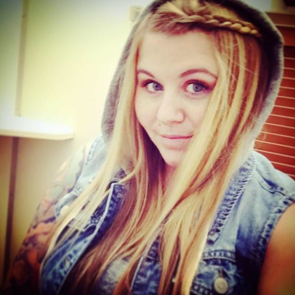 Meet your Posher, Nikki