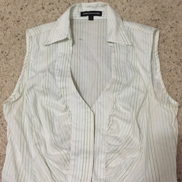 Express size small button Up - Picture 2 of 2