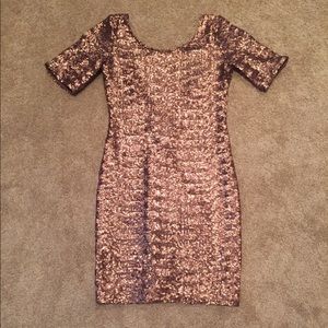 Adorable sequined dress Size XS