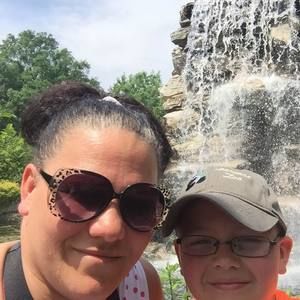 Meet your Posher, Kelli