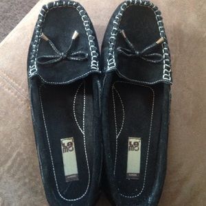 LAMO Sabrina Moccasin Slippers size 8