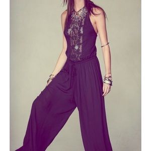 Free people halter jumpsuit 🌿 RARE & HTF ☮️ ✌🏼🌻