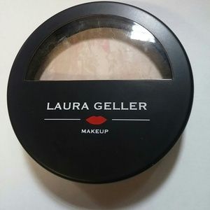 Laura Geller Balance n Brighten Foundation
