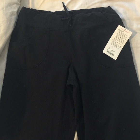 Lululemon TALL Still Pant size 10 Black