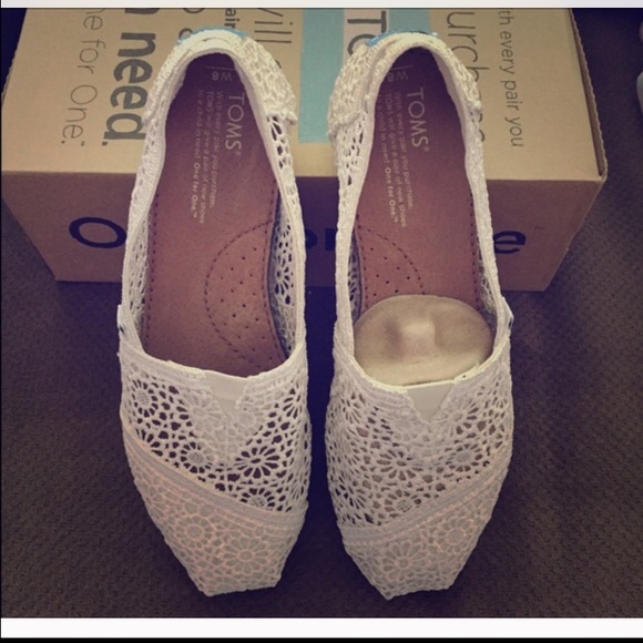 Toms