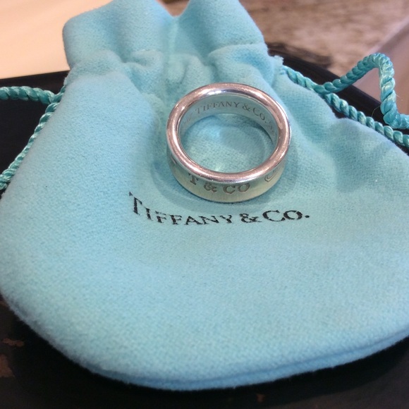 💘TIFFANY & CO STERLING BAND✨SOLD✨ - Picture 3 of 3