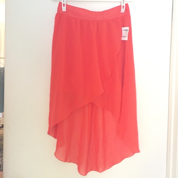 Coral tulip high-low skirt, size Large - Picture 4 of 4