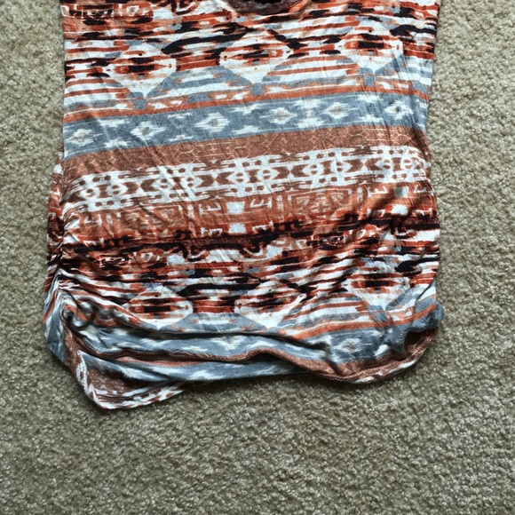 🌷Daytrip Shirt🌷 - Picture 3 of 4