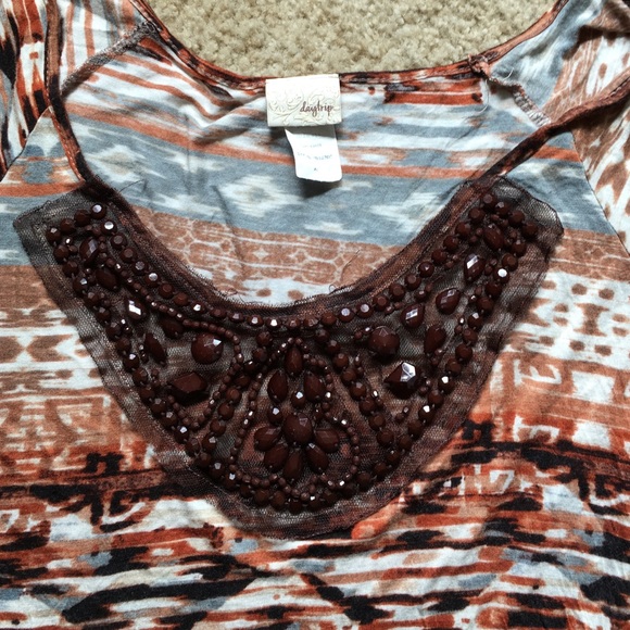 🌷Daytrip Shirt🌷 - Picture 4 of 4