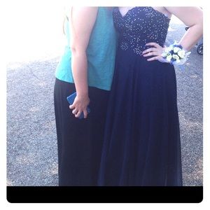 Riva Designs Midnight blue prom dress