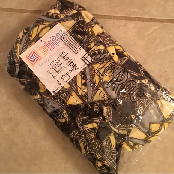 Lularoe Black and Gold Leggings OS One Size